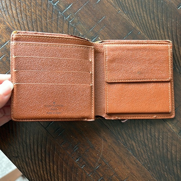 Louis Vuitton Monogram Bifold Wallet Authentic - Picture 3 of 12